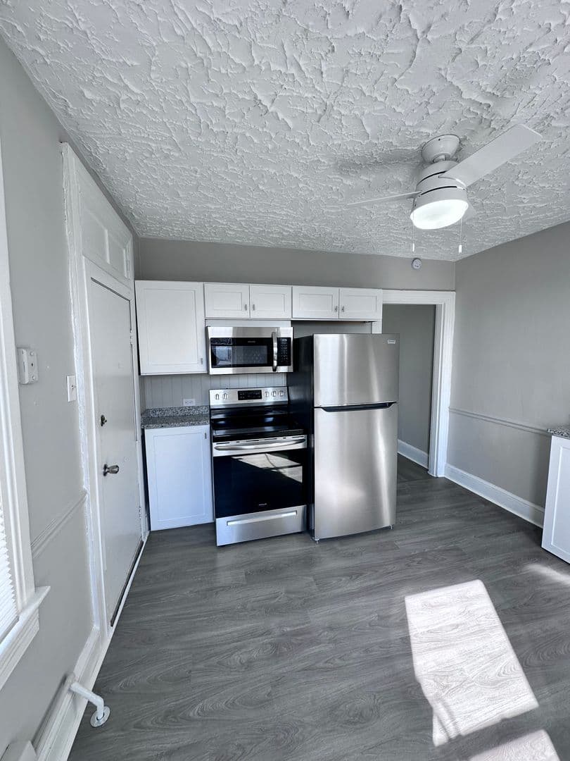York Apartment: 312 W North Street