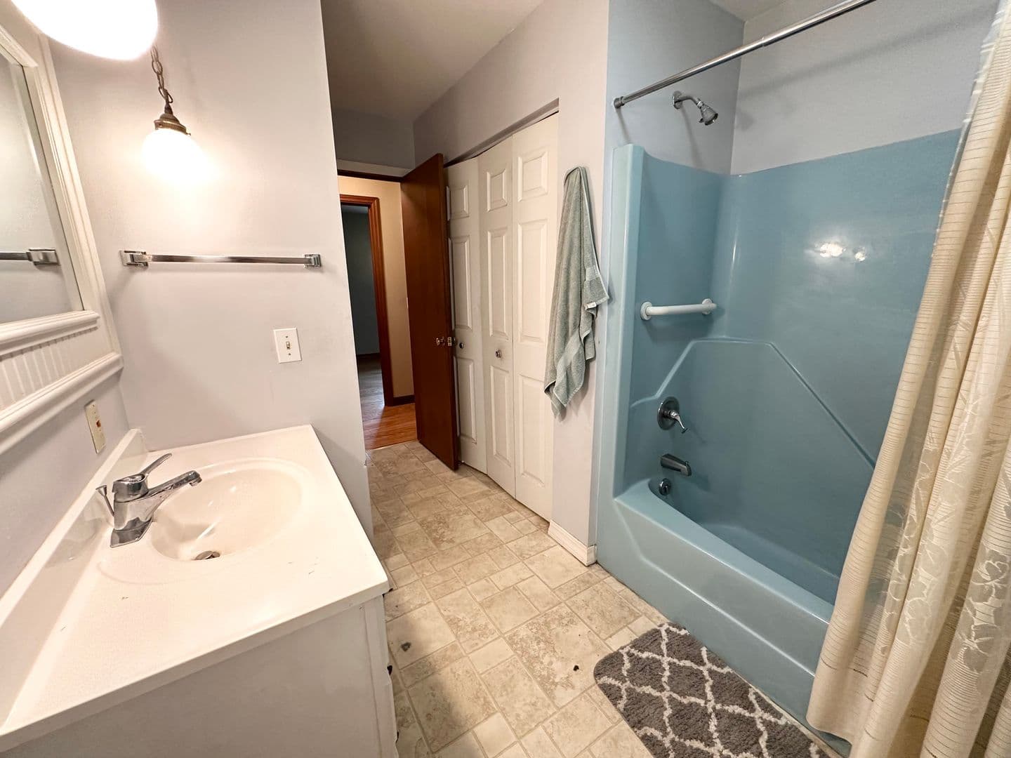 Lebanon House: 747 Mechanic St