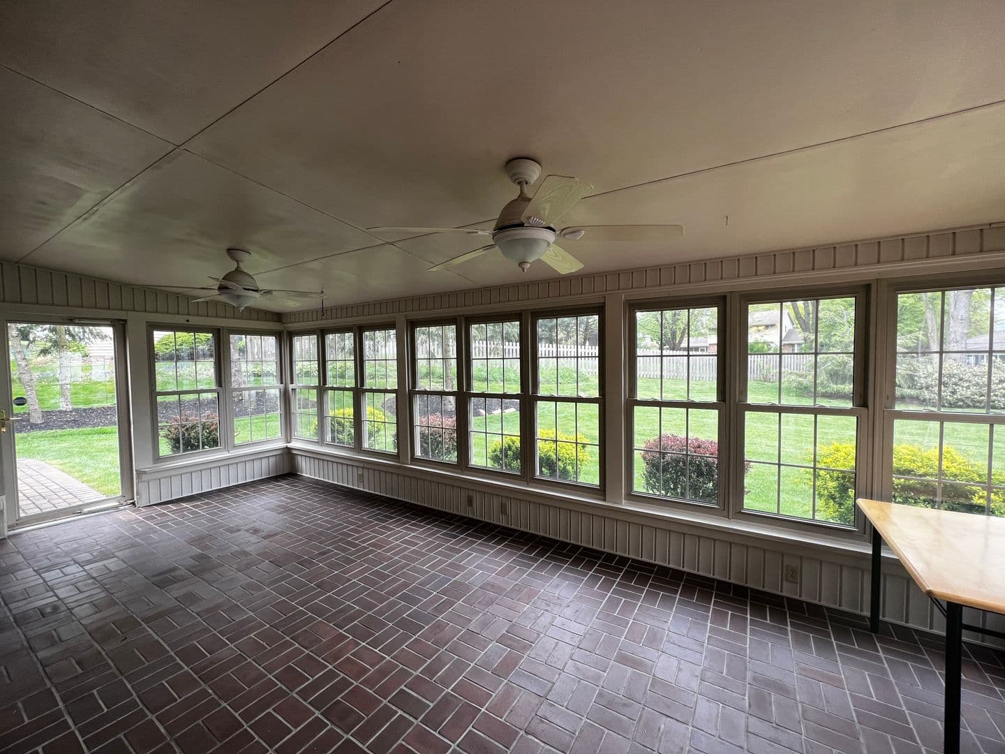 Hershey House: 75 Plymouth Circle