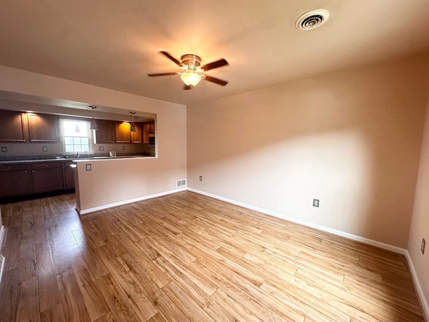 York House: 1114 Skyview Drive