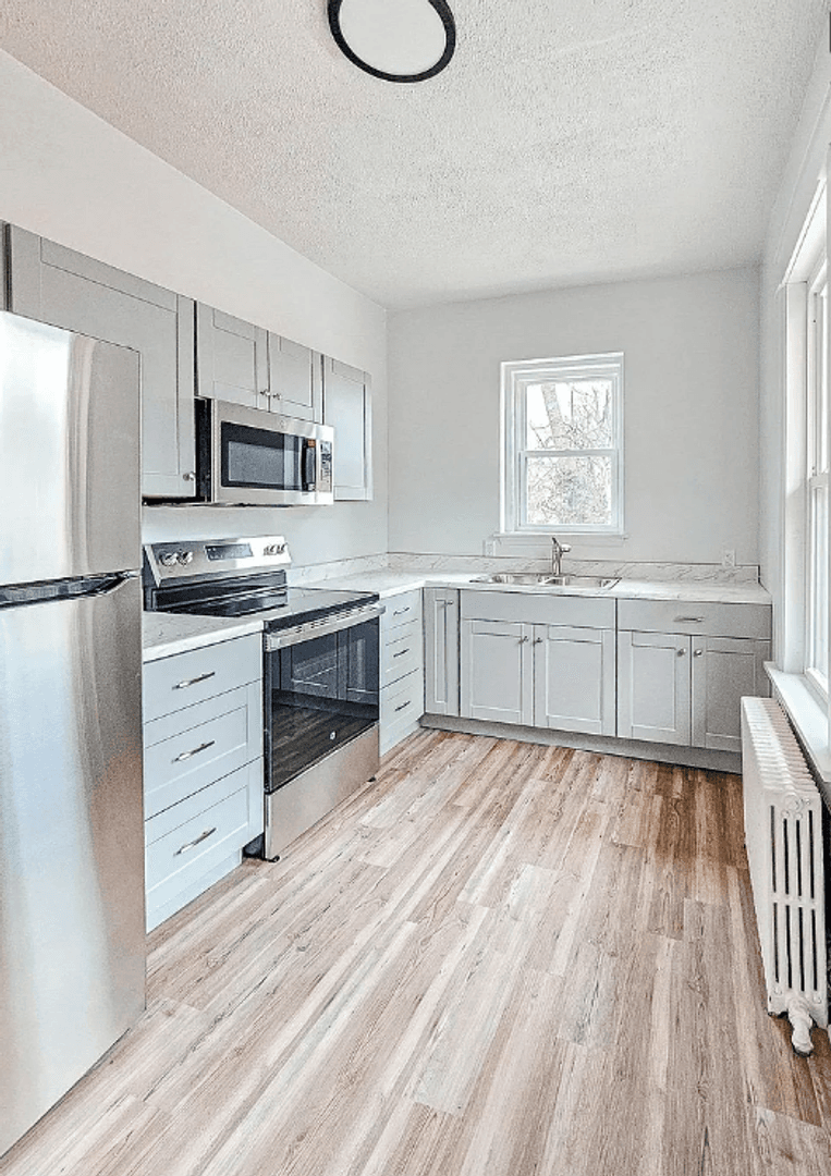 Lancaster House: NWA-16 Conestoga St