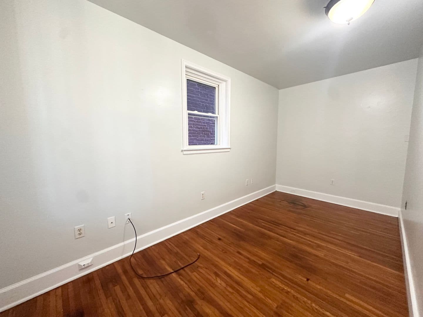 York Apartment: 611 Wallace St