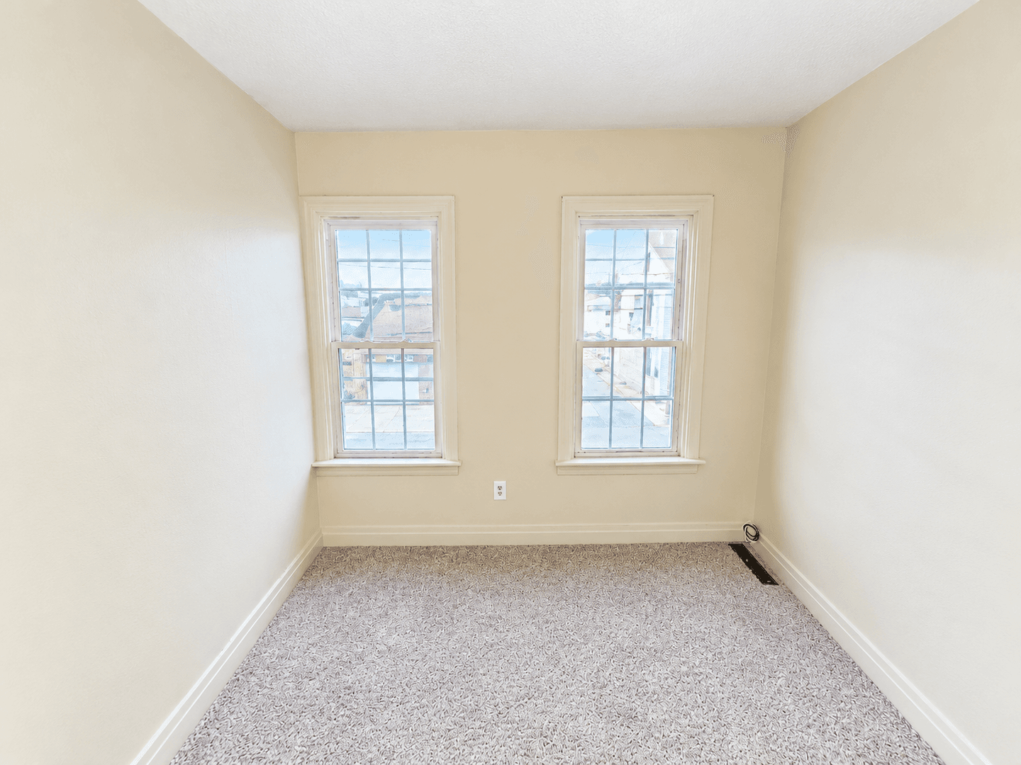 Lebanon House: 516 N 11th Street