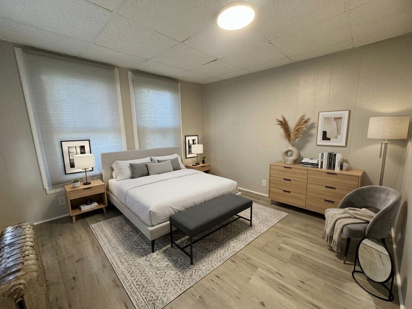 York Apartment: 643 Lincoln St