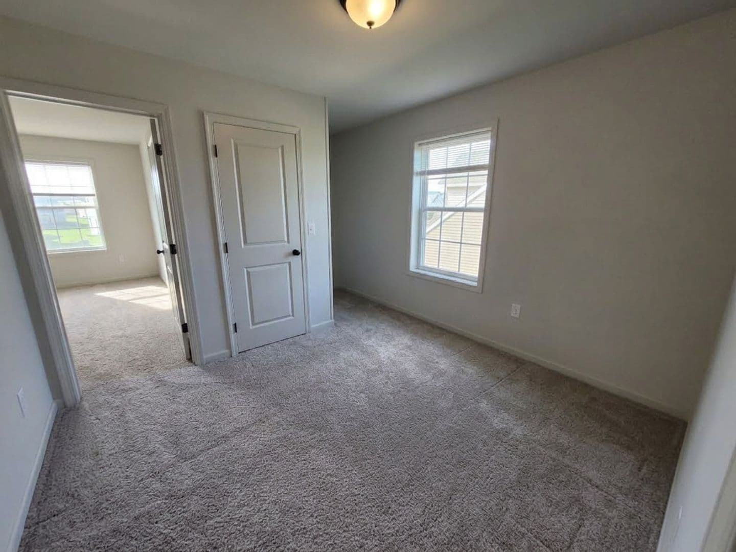 Elizabethtown House: 172 Randolph Dr