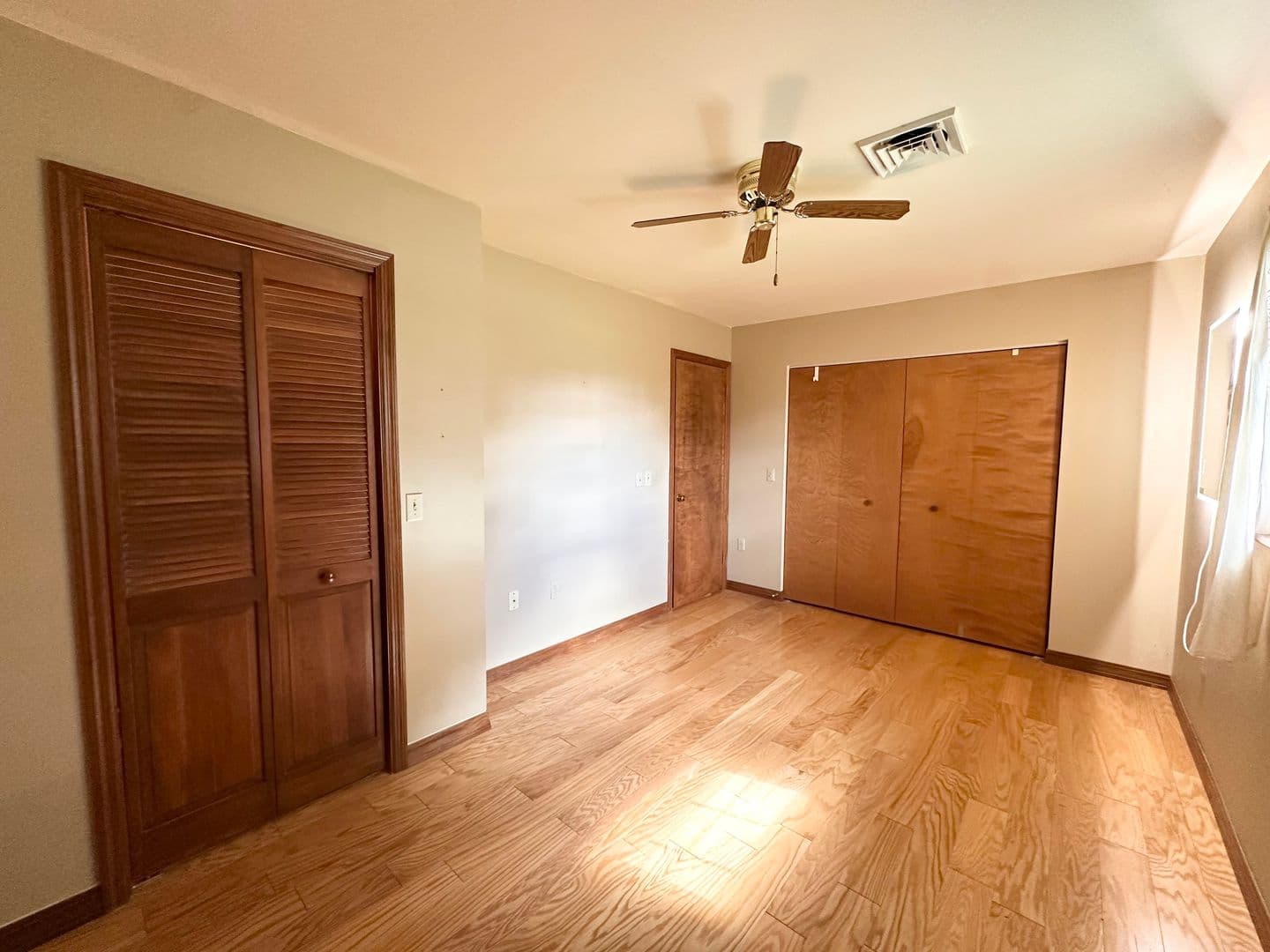Lebanon House: 747 Mechanic St