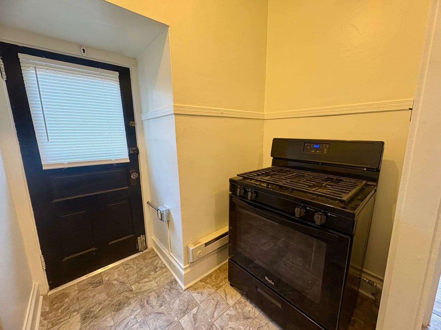 Lancaster Apartment: 19-21 Pearl St