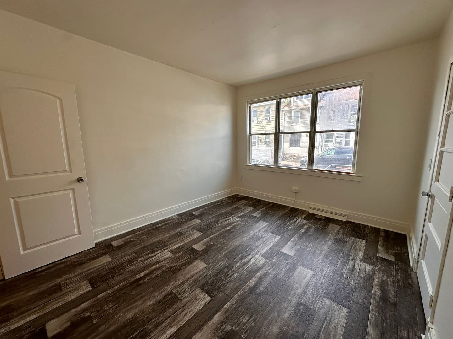 Lebanon Apartment: 324 N 11th Street