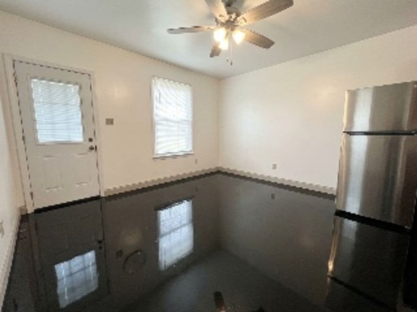 York Apartment: 611 Wallace St