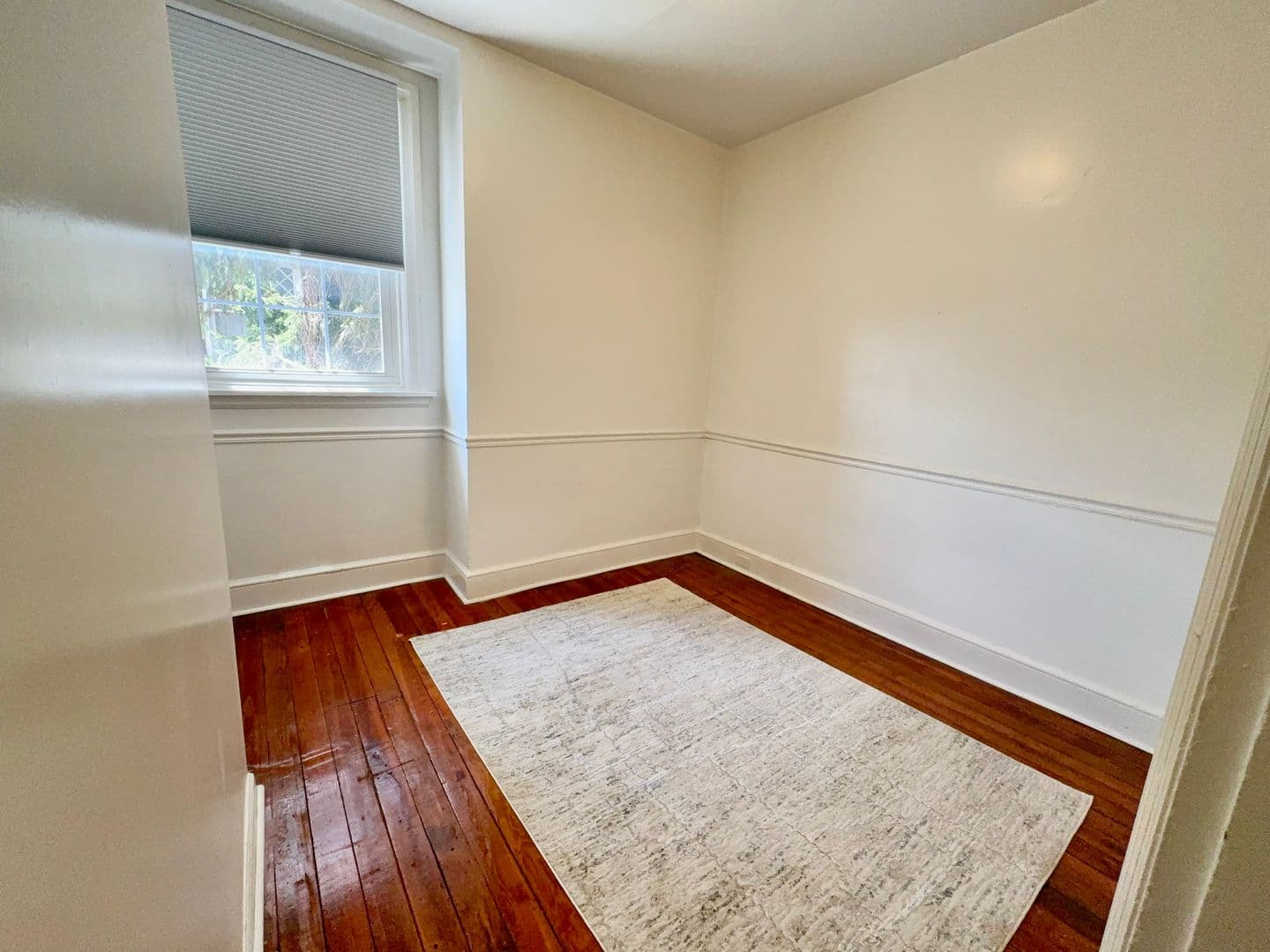 York Apartment: 702 W King St