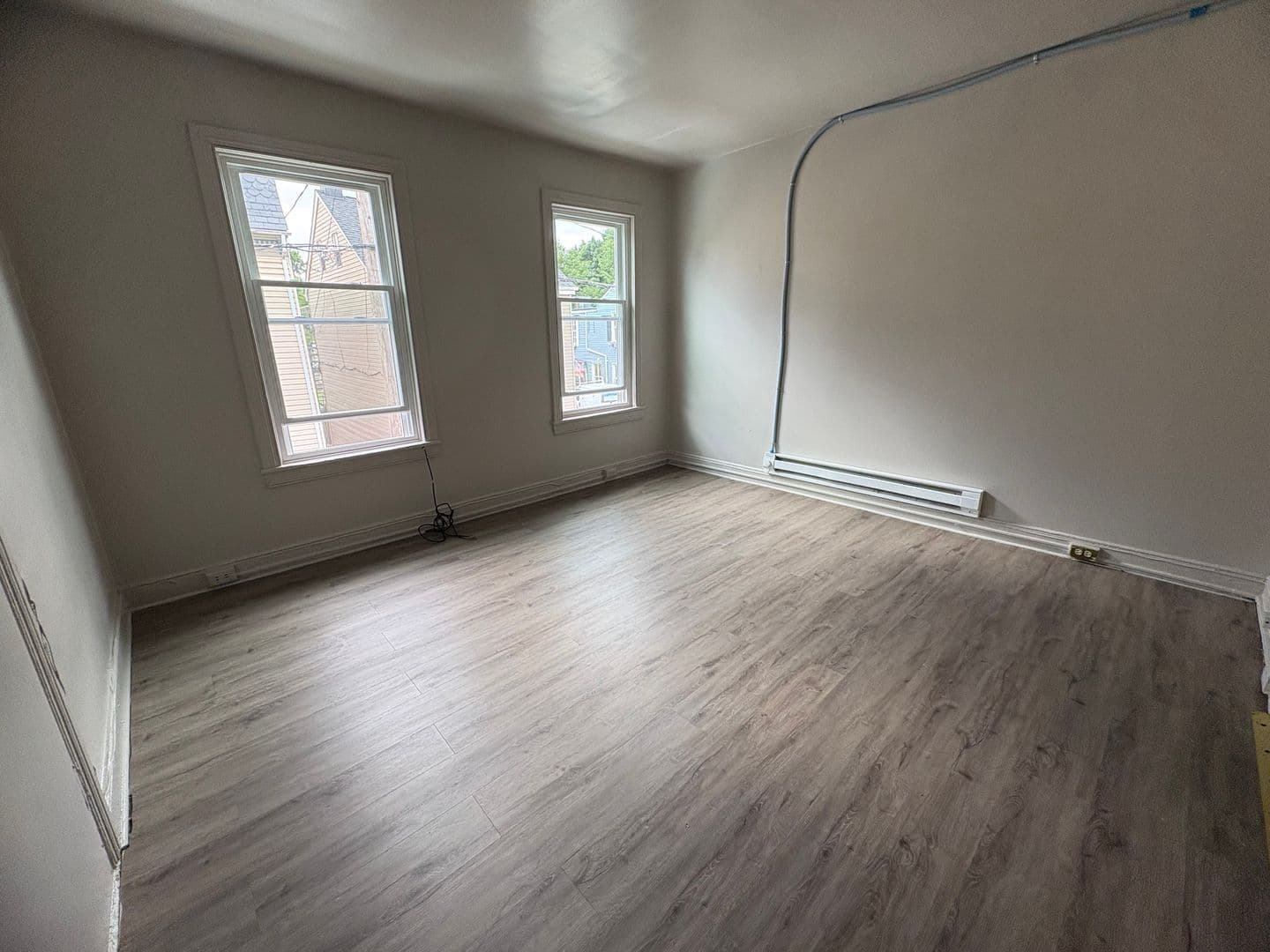 York Apartment: NWA-31 N Hartley