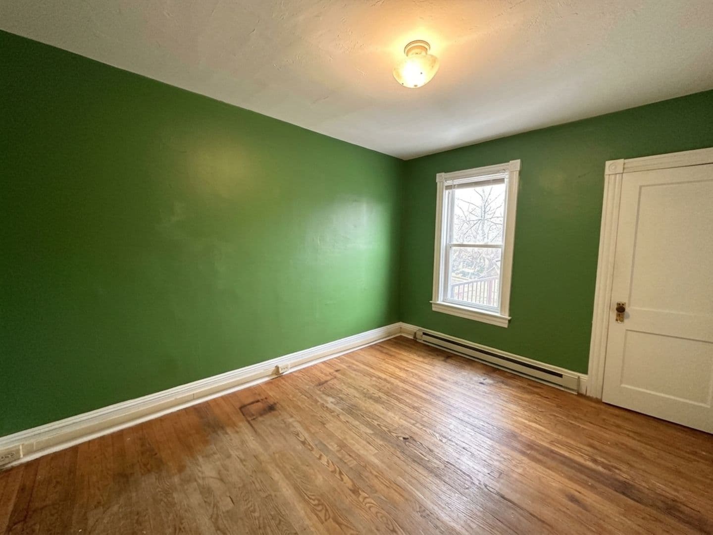 Lancaster Apartment: 222 E Clay St