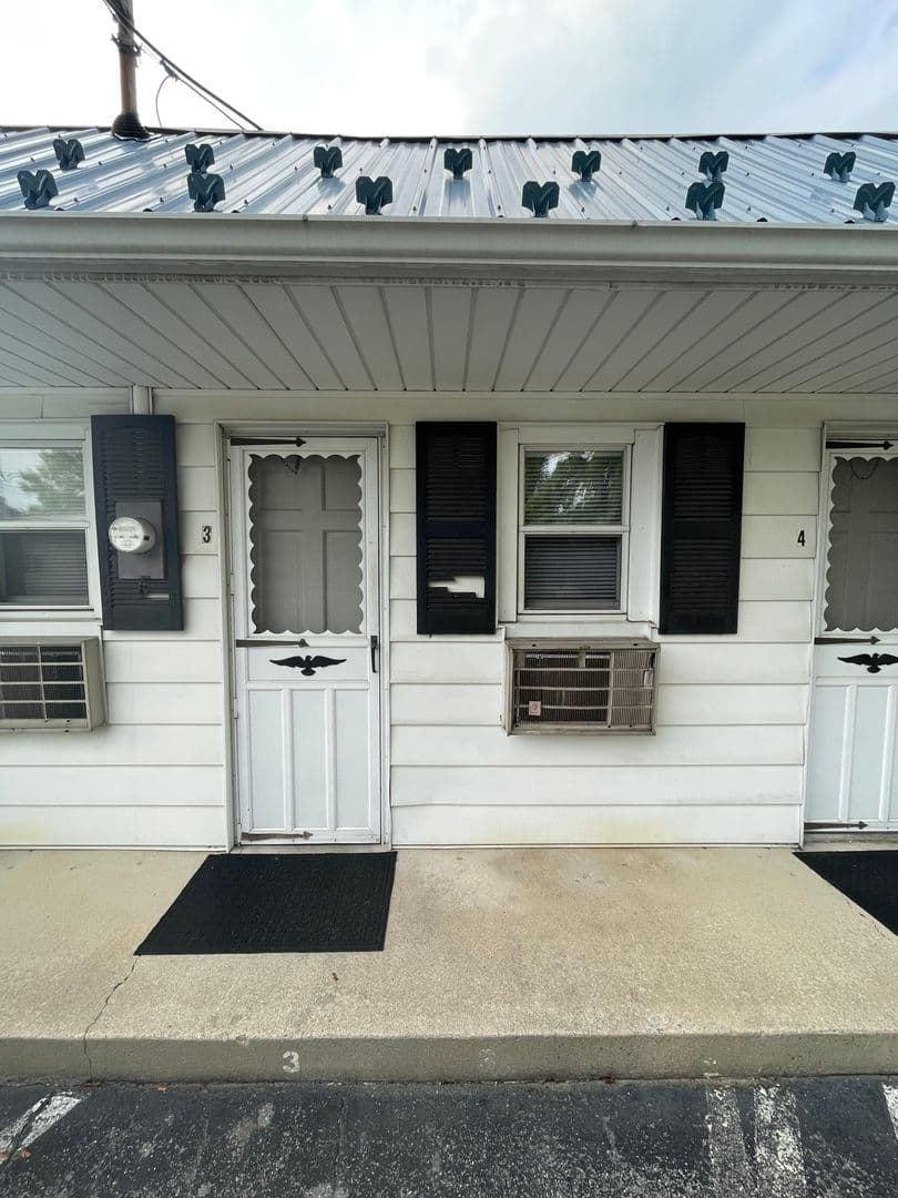 Mountville Apartment: 3833 Columbia Ave