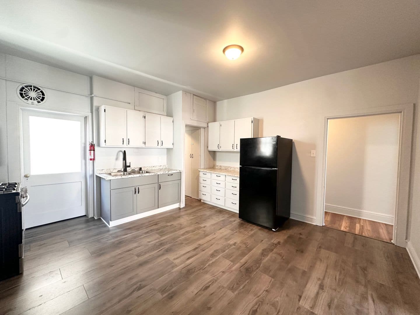 York Apartment: 534 W Market Street