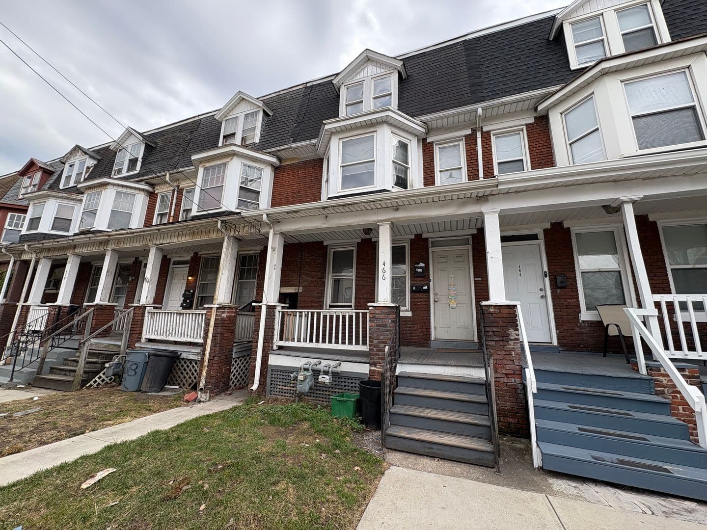 York Apartment: 466 E Prospect St