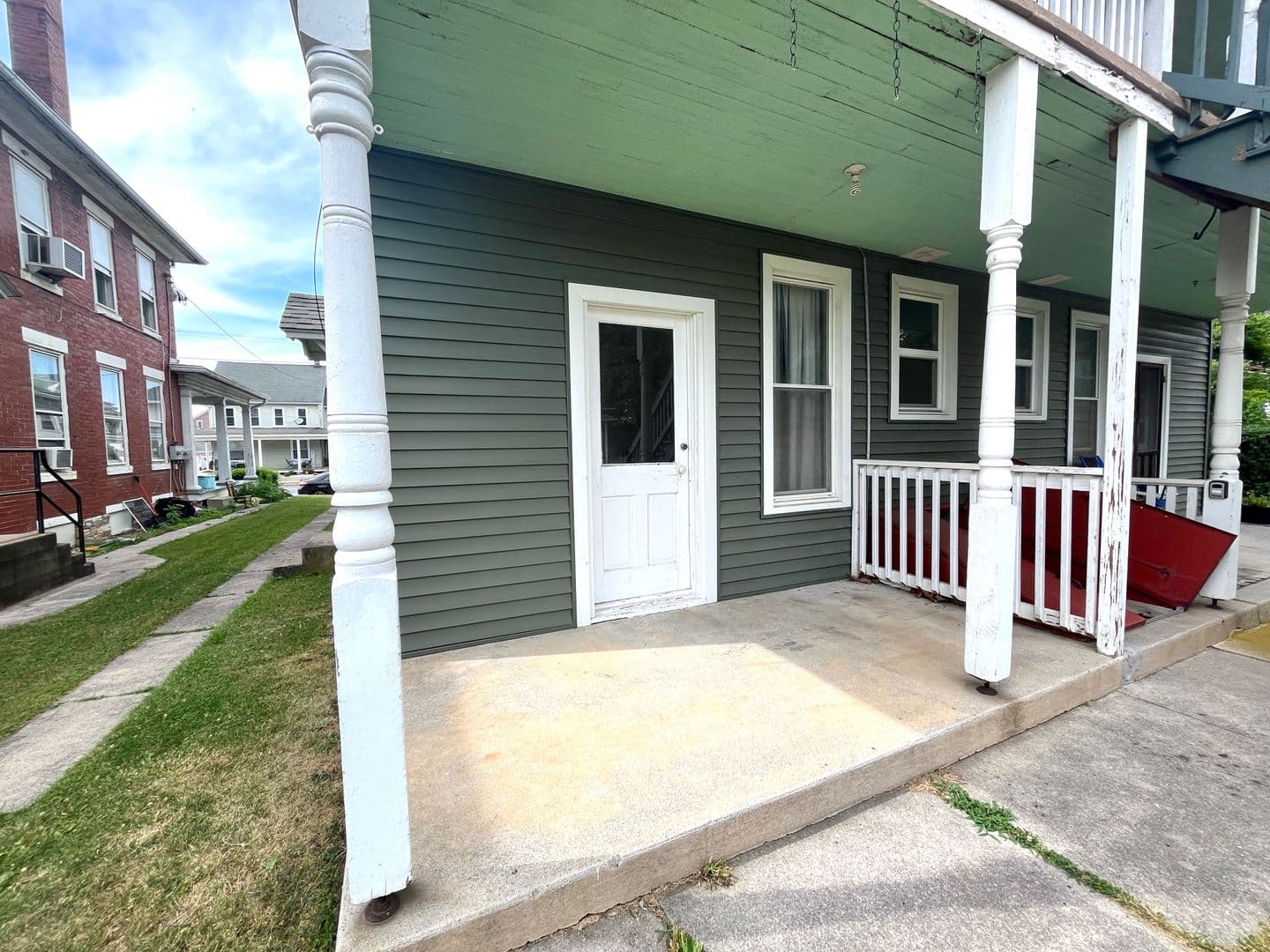 Palmyra Apartment: 126-128 E Maple St