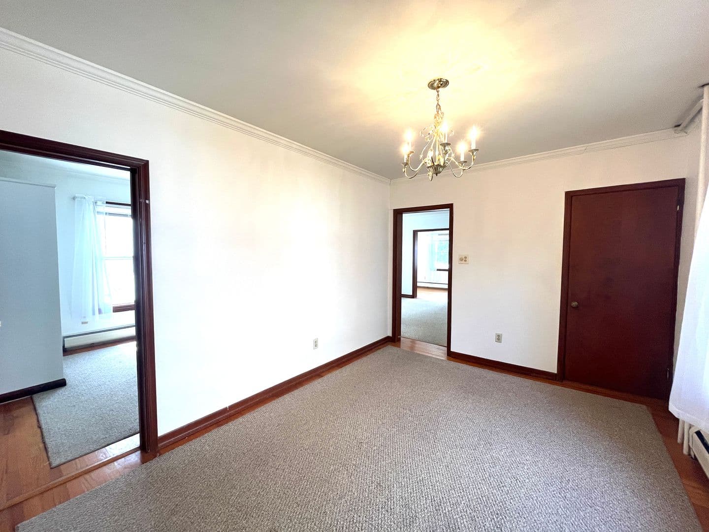 Hershey Apartment: 40 W Caracas Ave