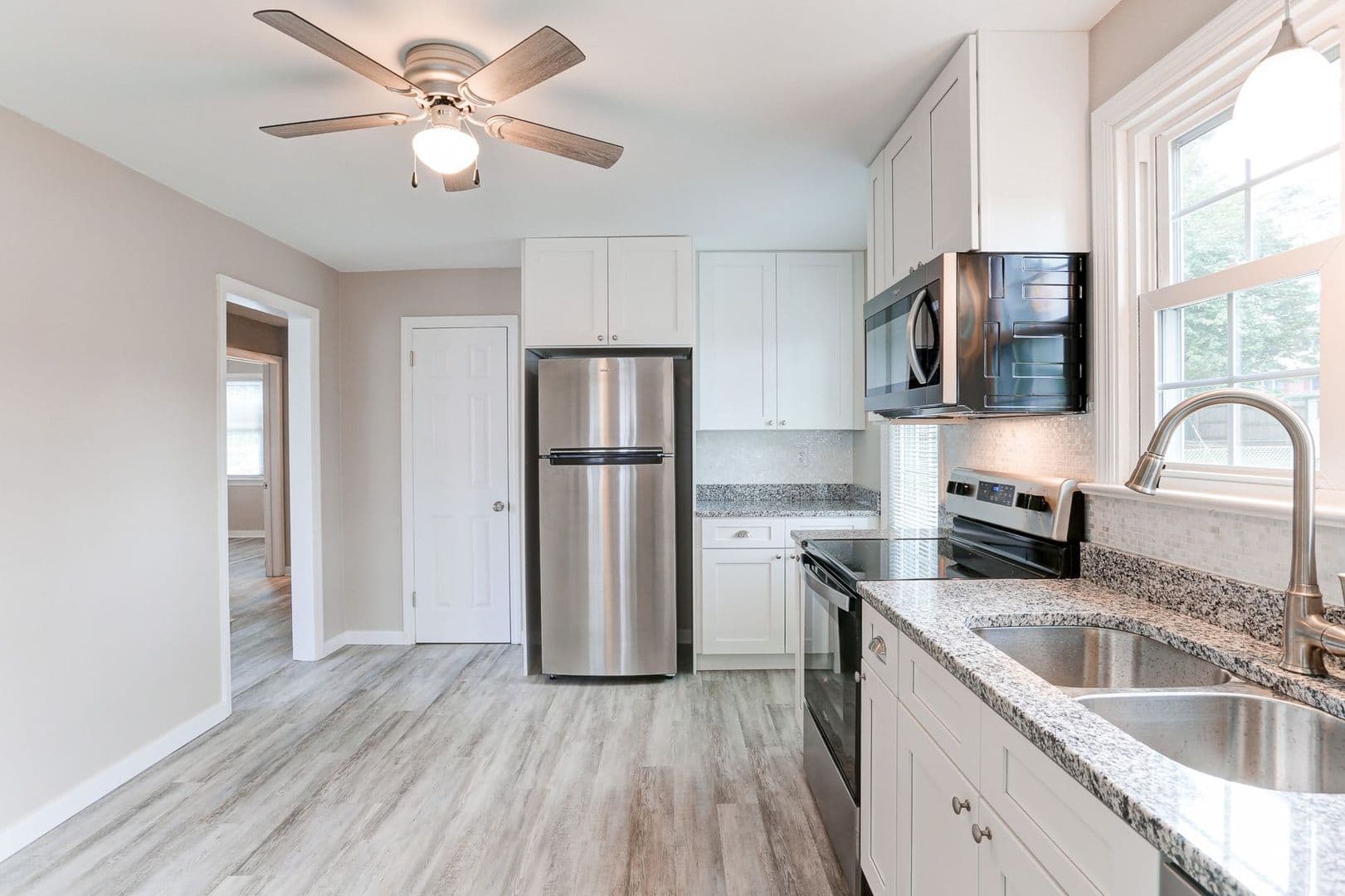 Elizabethtown House: 336 Snyder Avenue