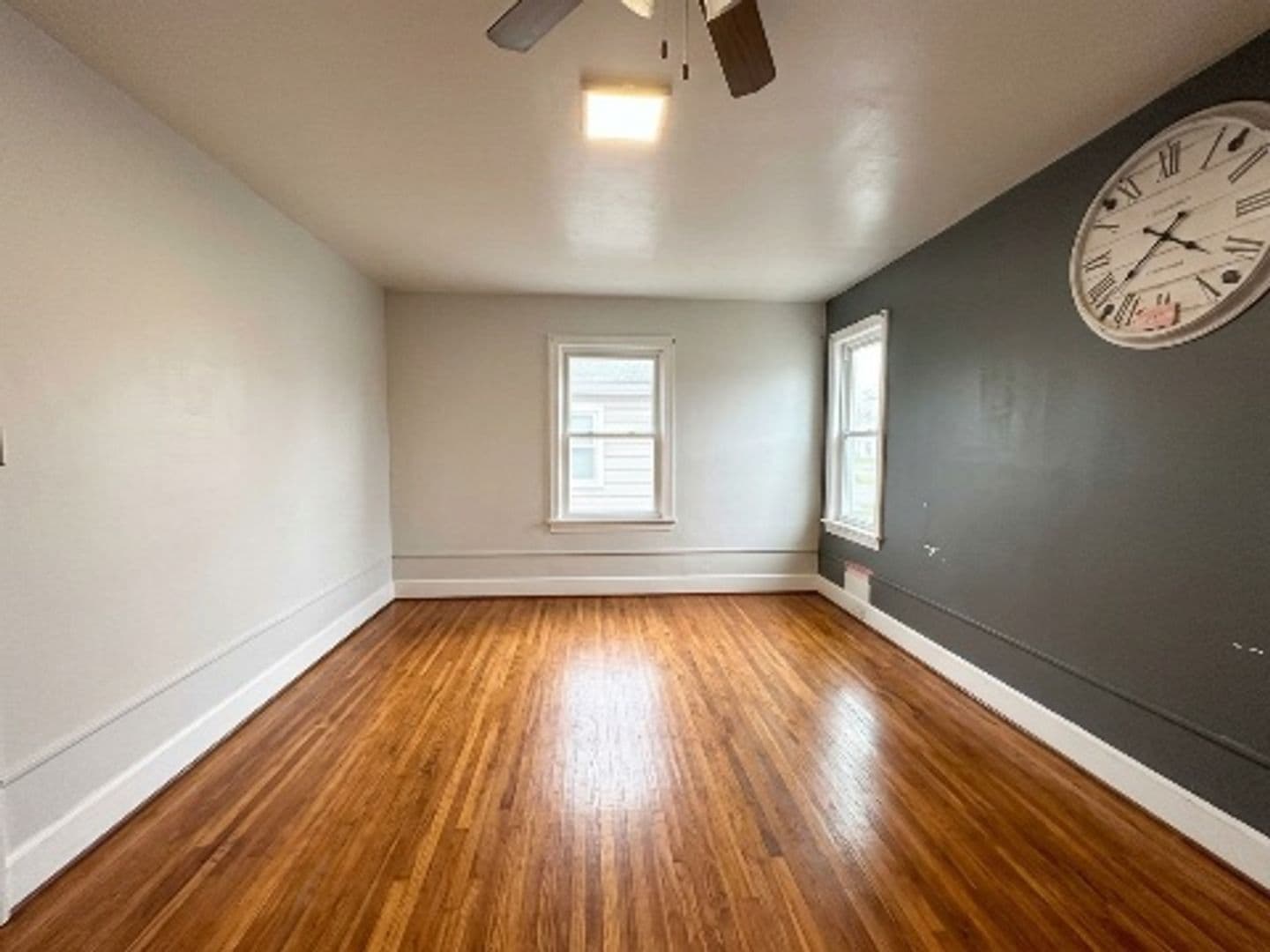 York Apartment: 611 Wallace St