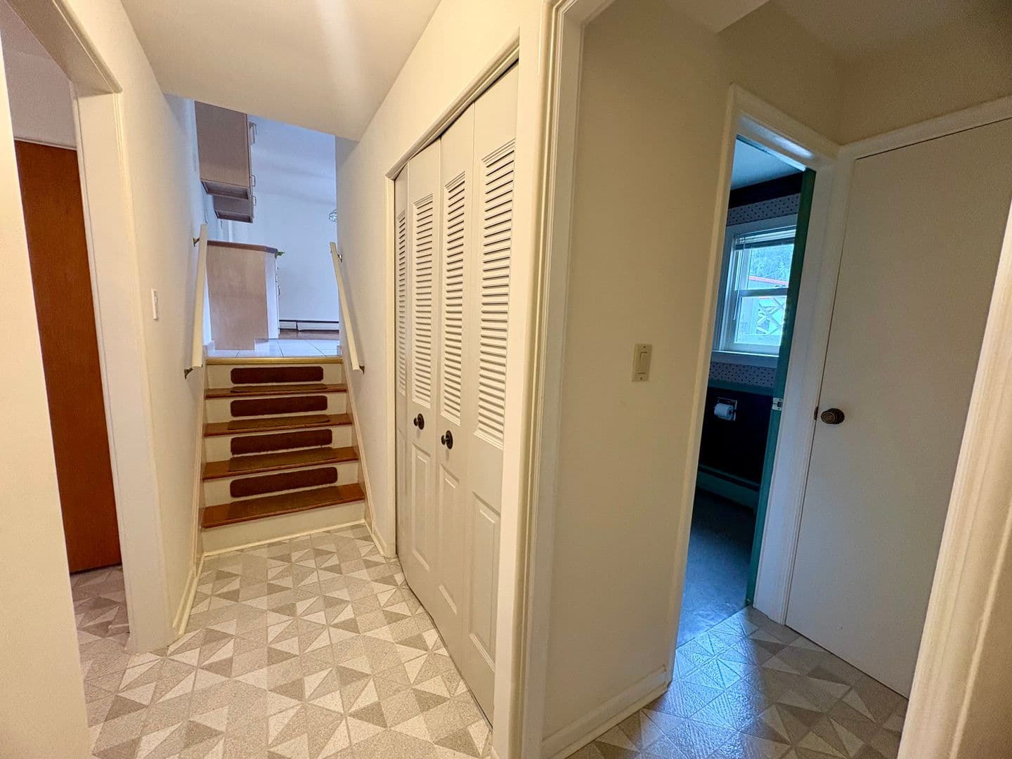 Harrisburg House: 5990 Timothy Road
