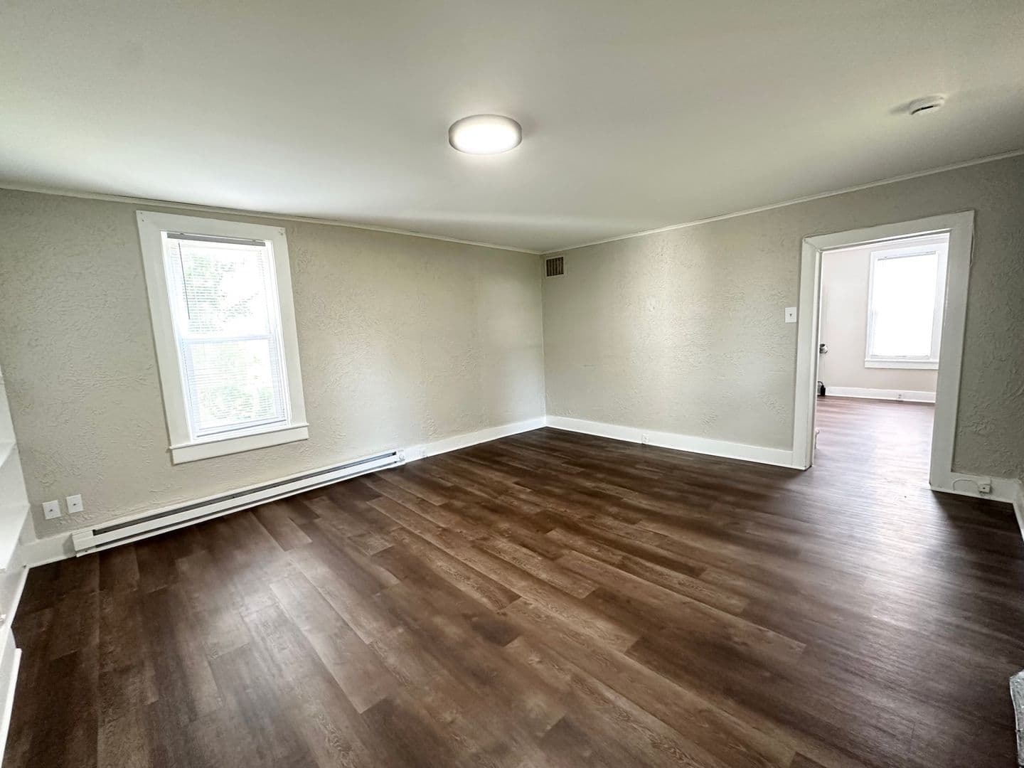 Hallam Apartment: 125 Emig St