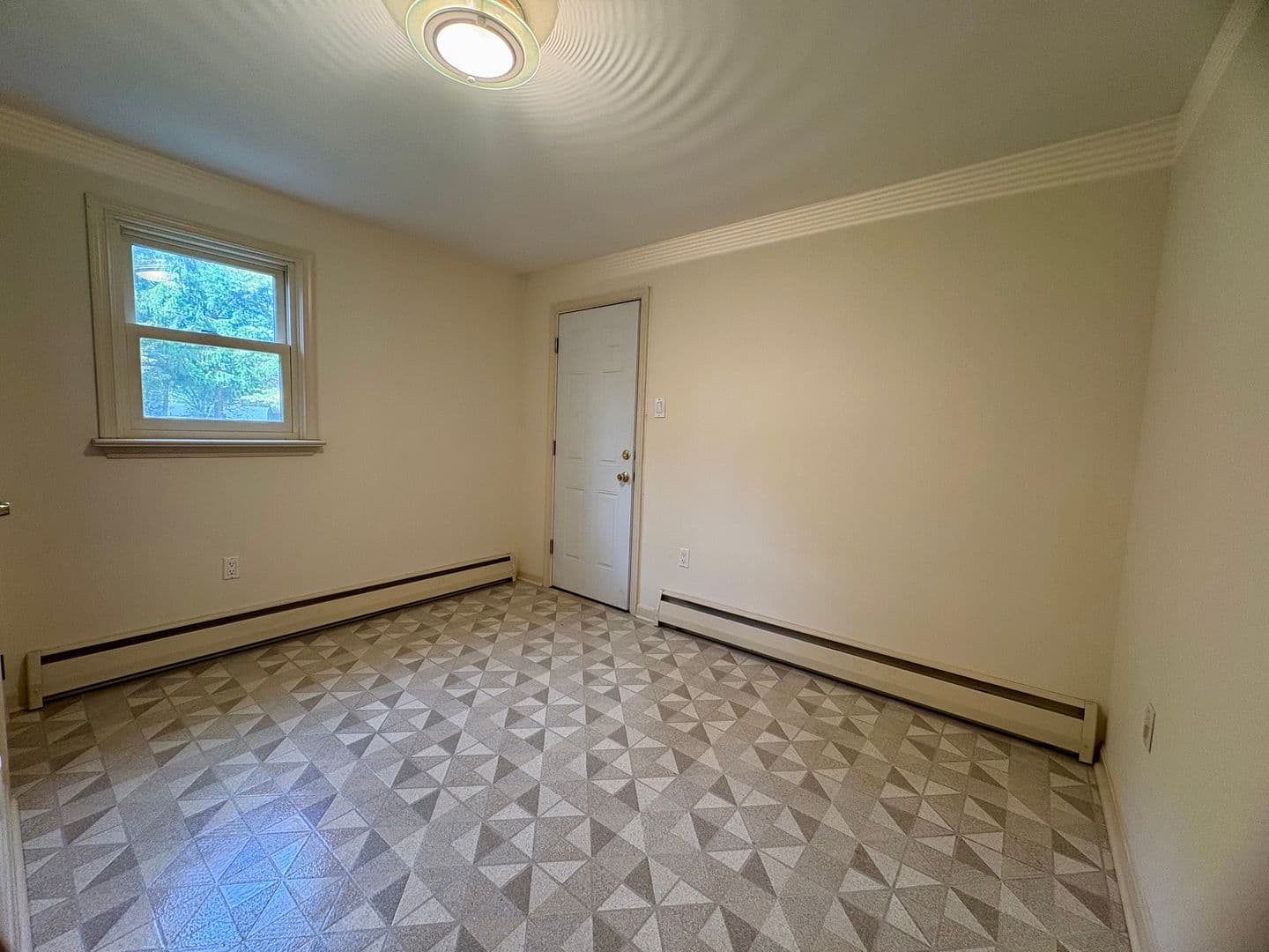 Harrisburg House: 5990 Timothy Road