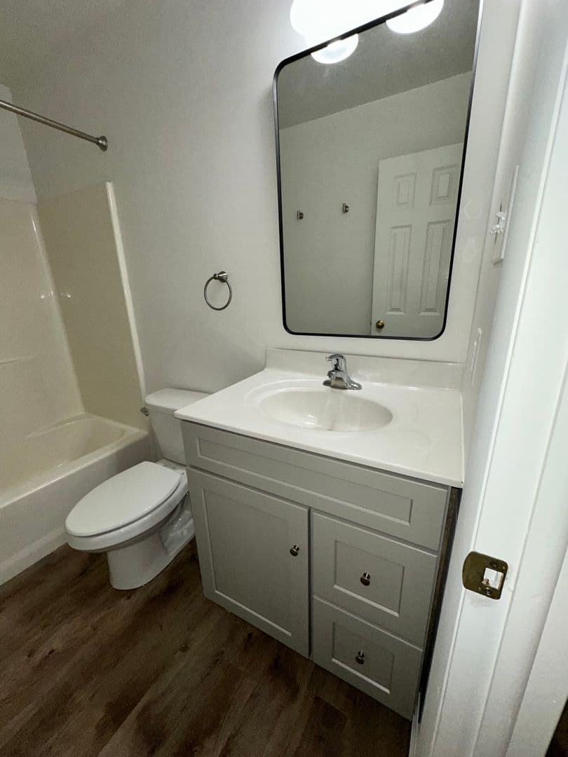 Mount Joy Apartment: 53 E Main Street