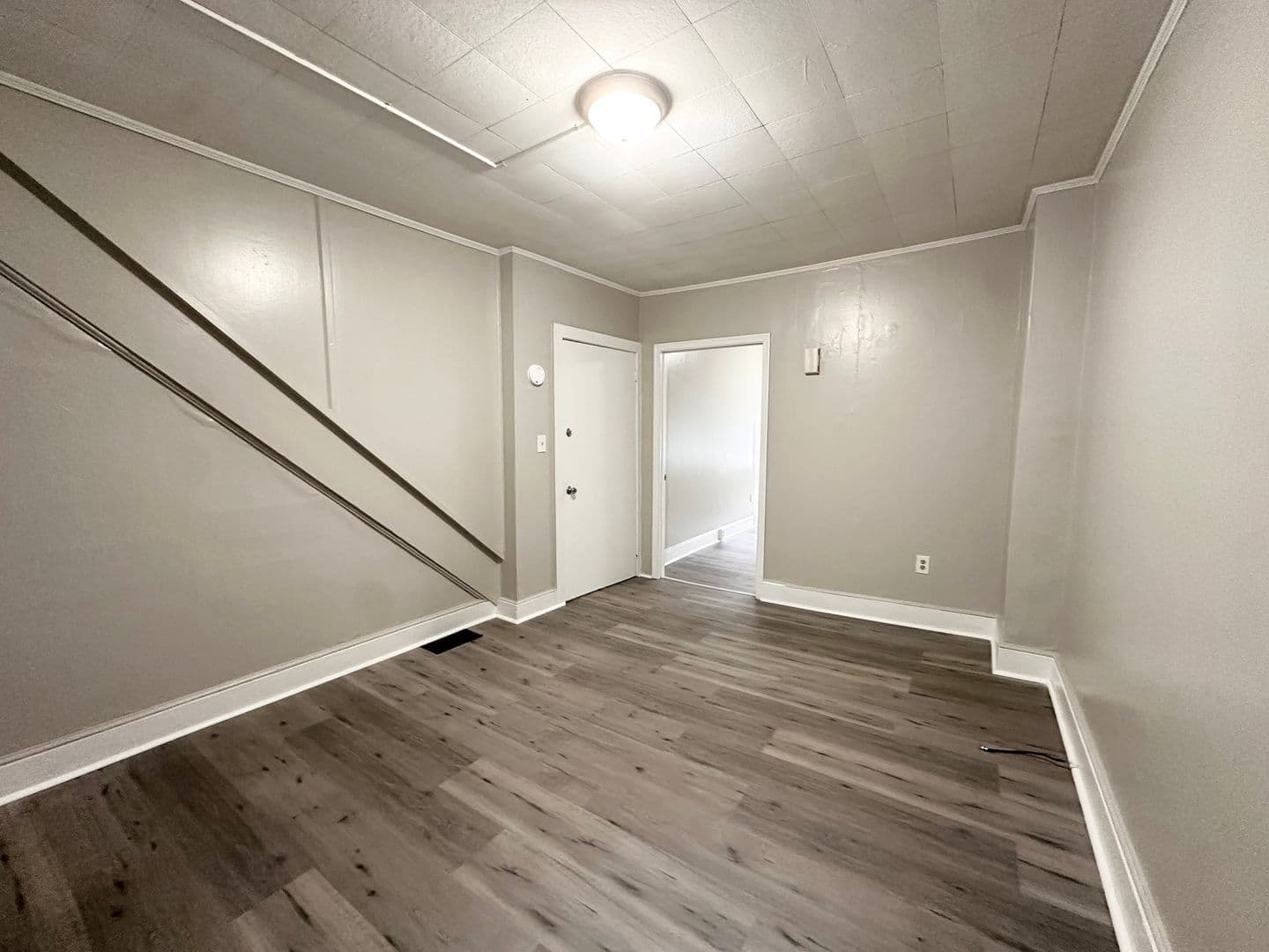 York Apartment: 466 E Prospect St