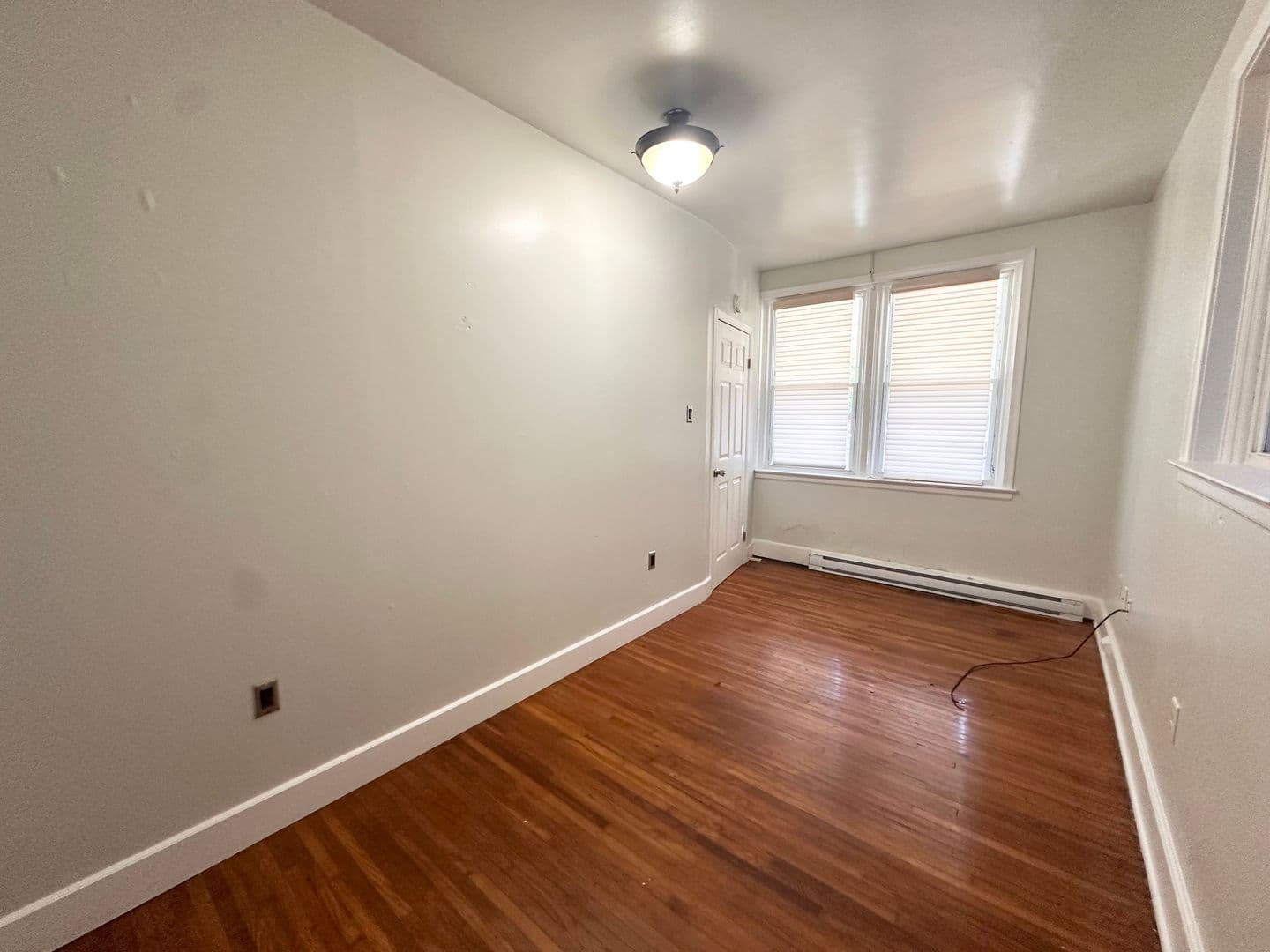 York Apartment: 611 Wallace St