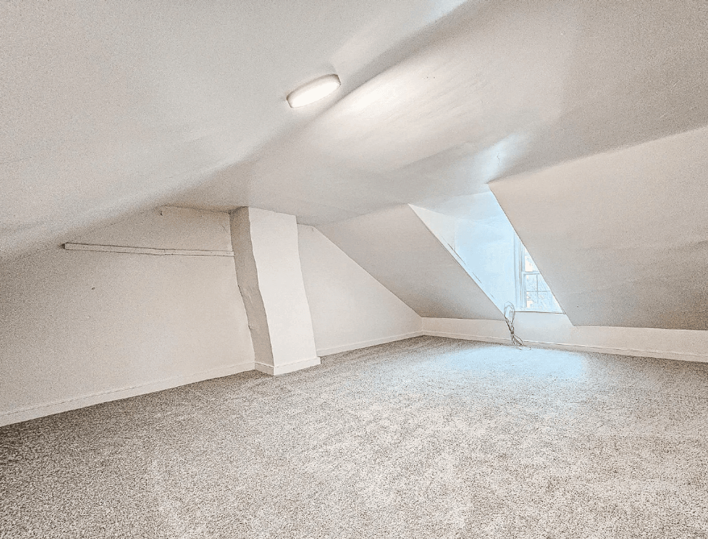 Lancaster House: NWA-16 Conestoga St
