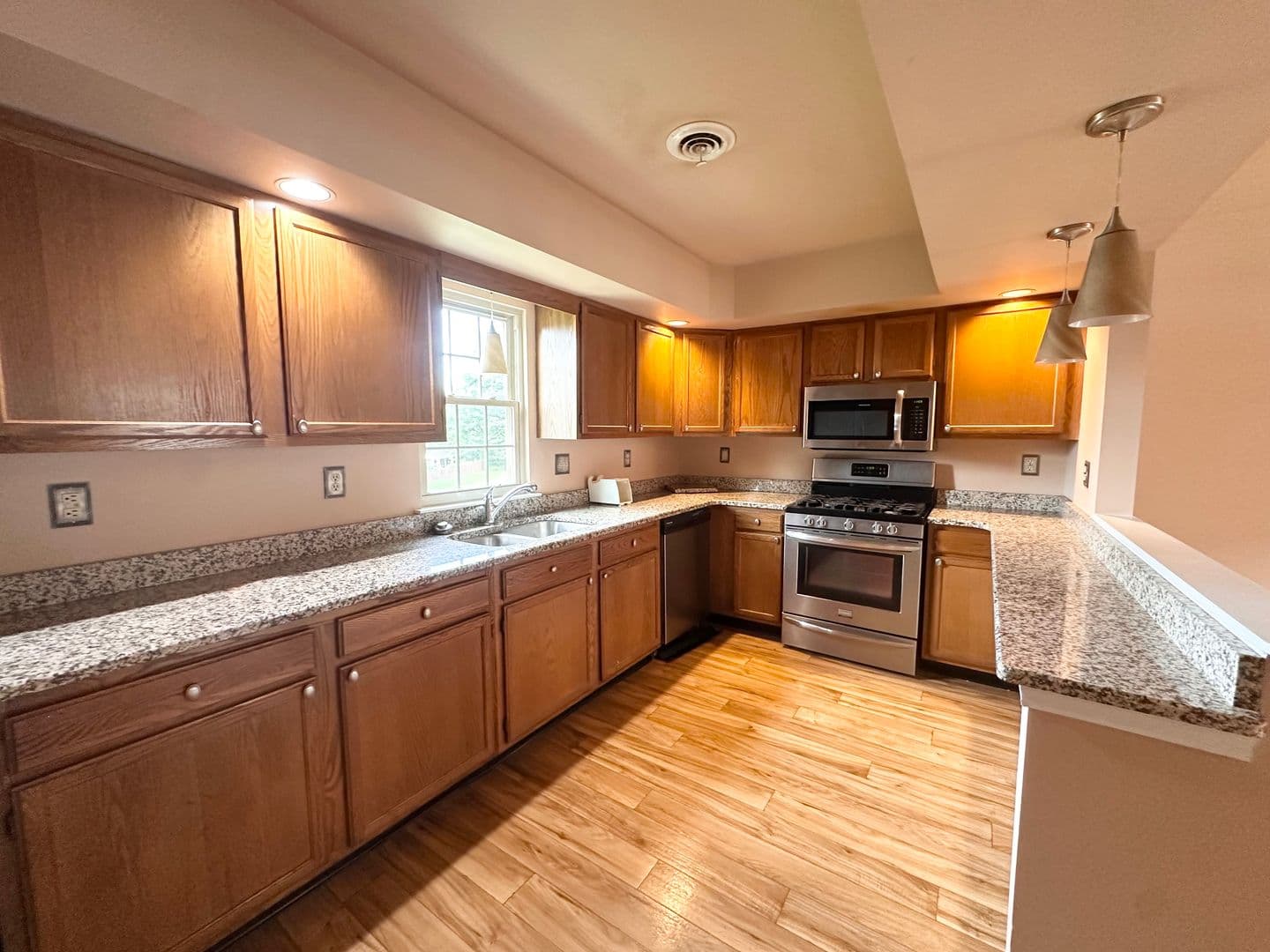 York House: 1114 Skyview Drive