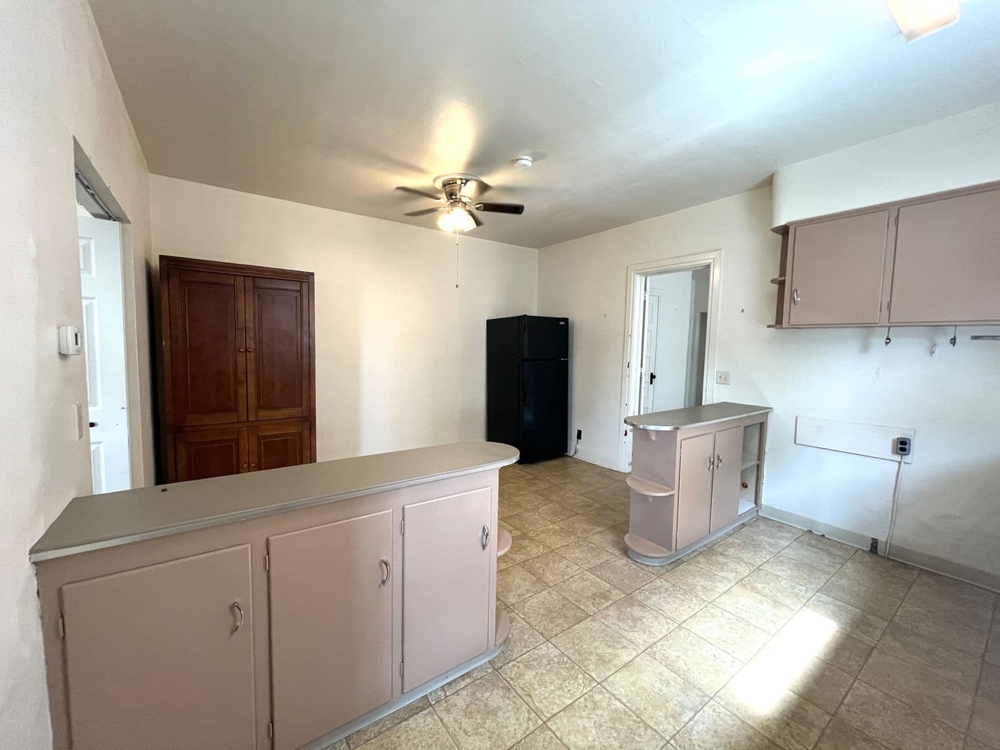 Palmyra Apartment: 126-128 E Maple St