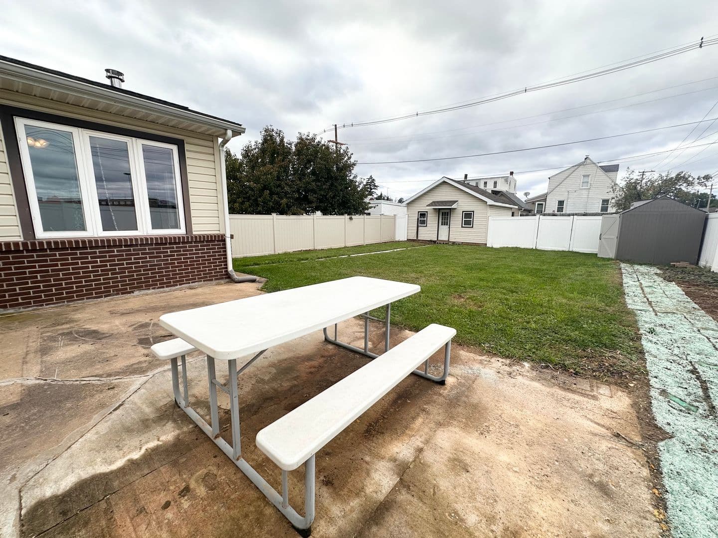 York House: 300 N Highland Ave