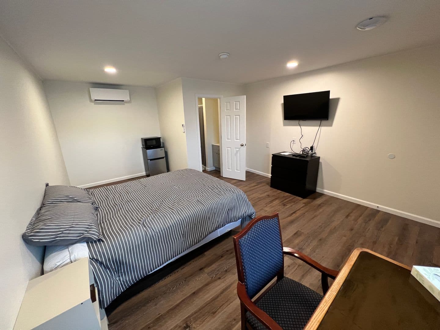 Hershey Apartment: 914 Cocoa Ave
