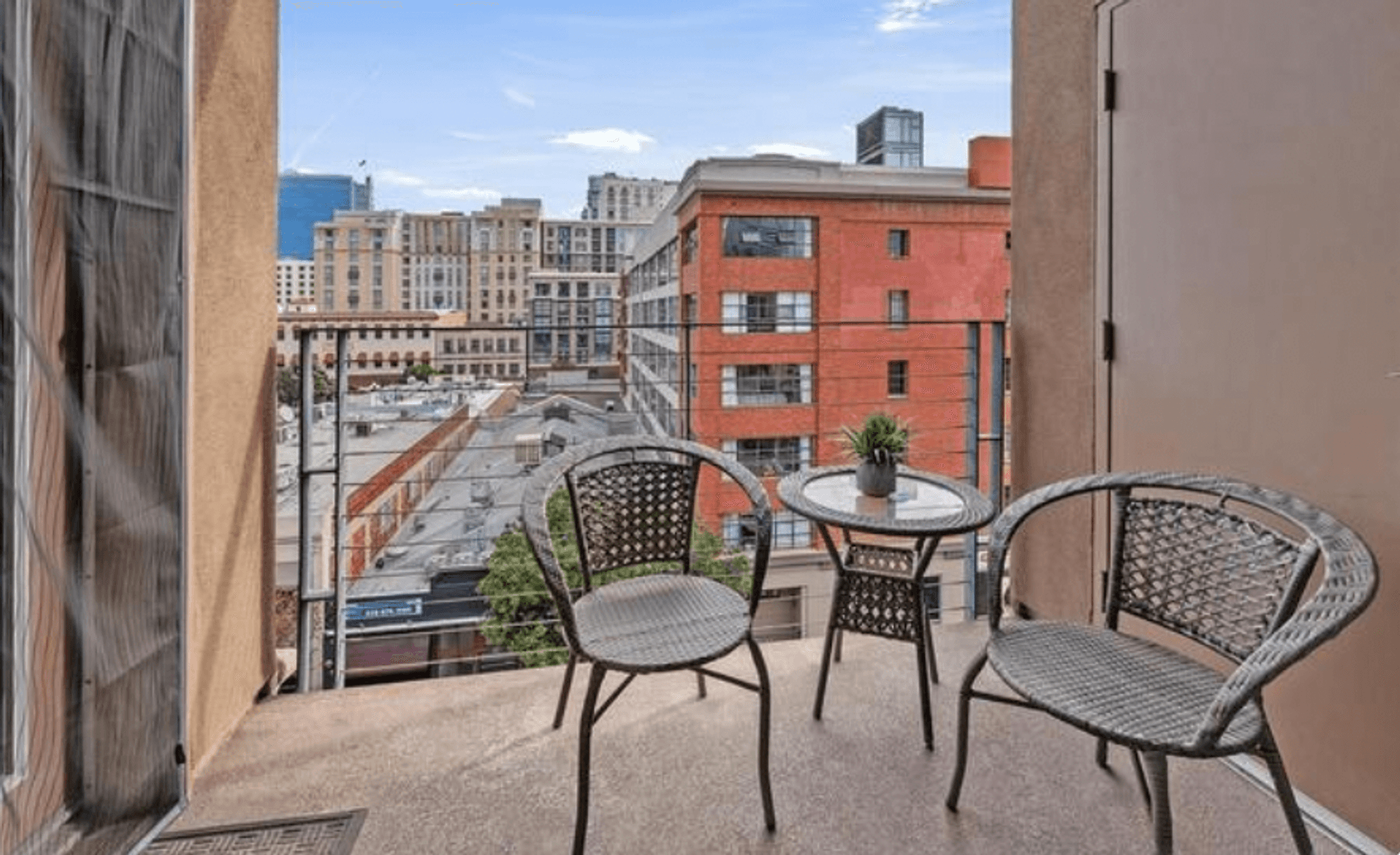 San Diego Condo: 350 K St