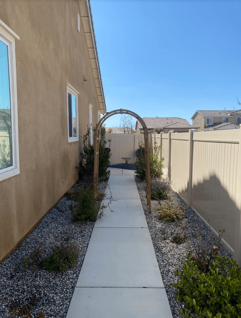 Beaumont House: 1360 Groveland Street