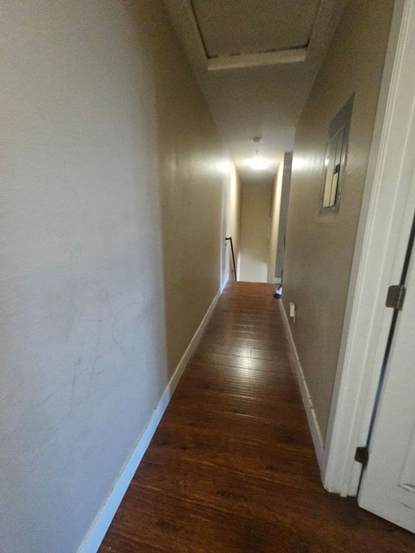 Los Angeles Apartment: 2022 E 74th St