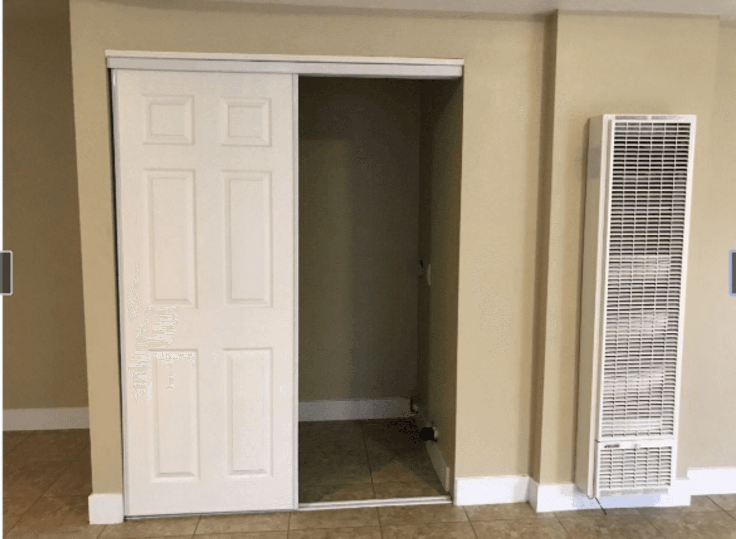 Los Angeles Apartment: 2022 E 74th St