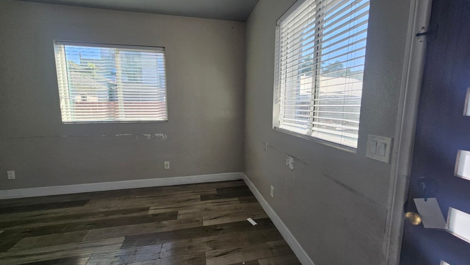 LOS ANGELES Apartment: 122 W 55TH ST