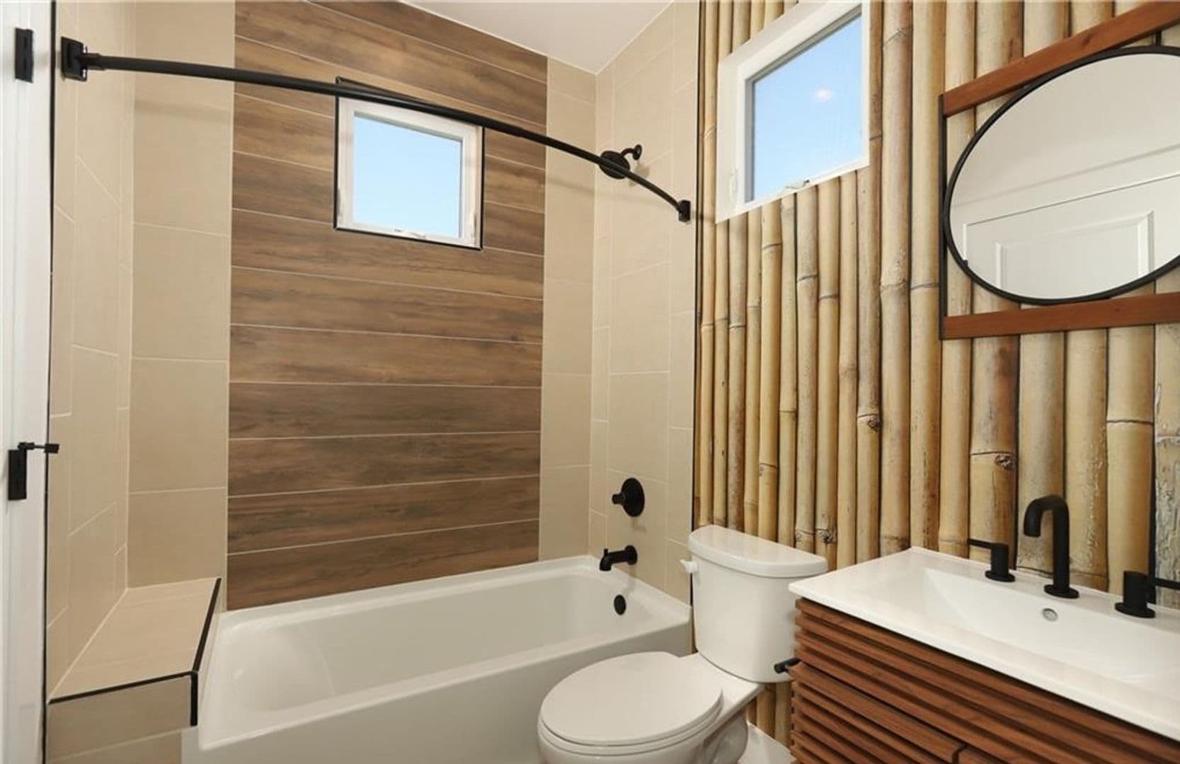 Los Angeles Apartment: 4537 Saint Elmo Dr