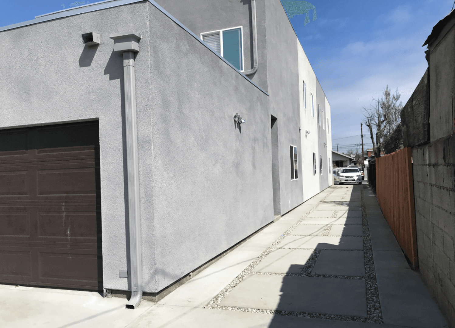 Los Angeles Apartment: 6629 Denver ave