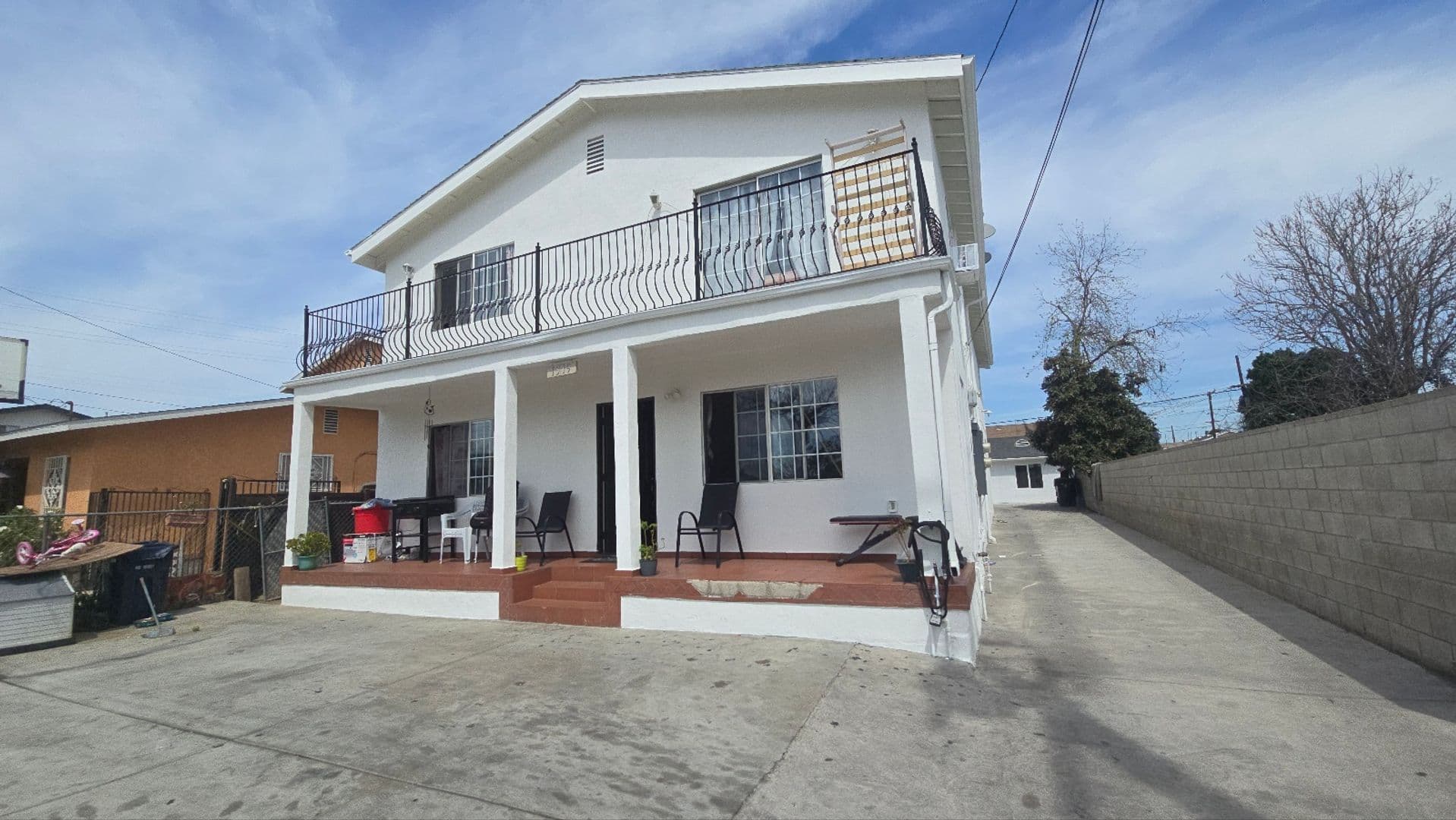 LOS ANGELES Apartment: 1319 E 59TH PL
