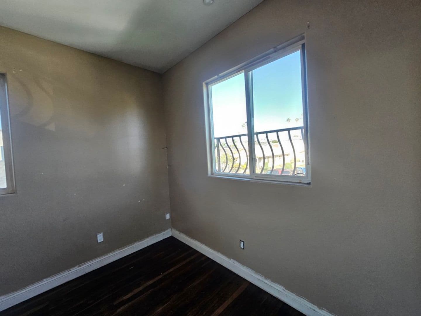Los Angeles Apartment: 6629 Denver ave