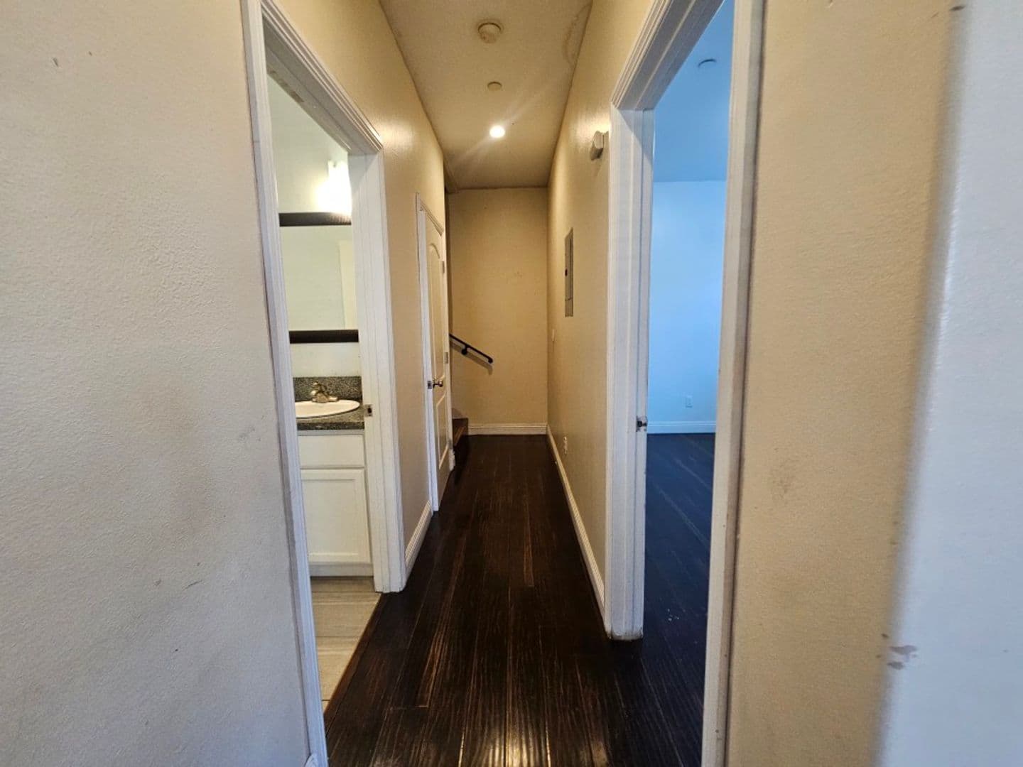 Los Angeles Apartment: 6629 Denver ave