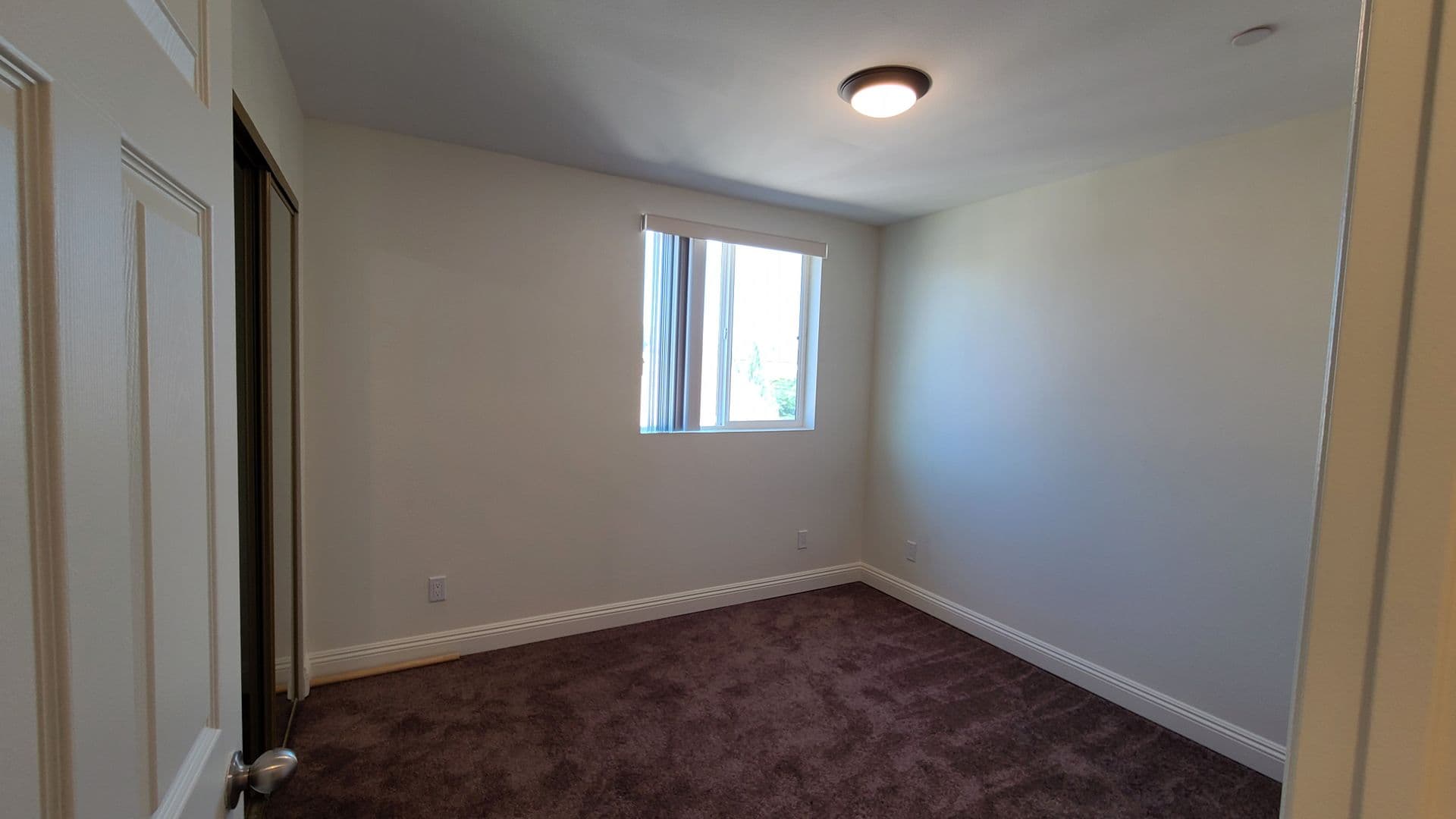LOS ANGELES Apartment: 812 E 76th Pl