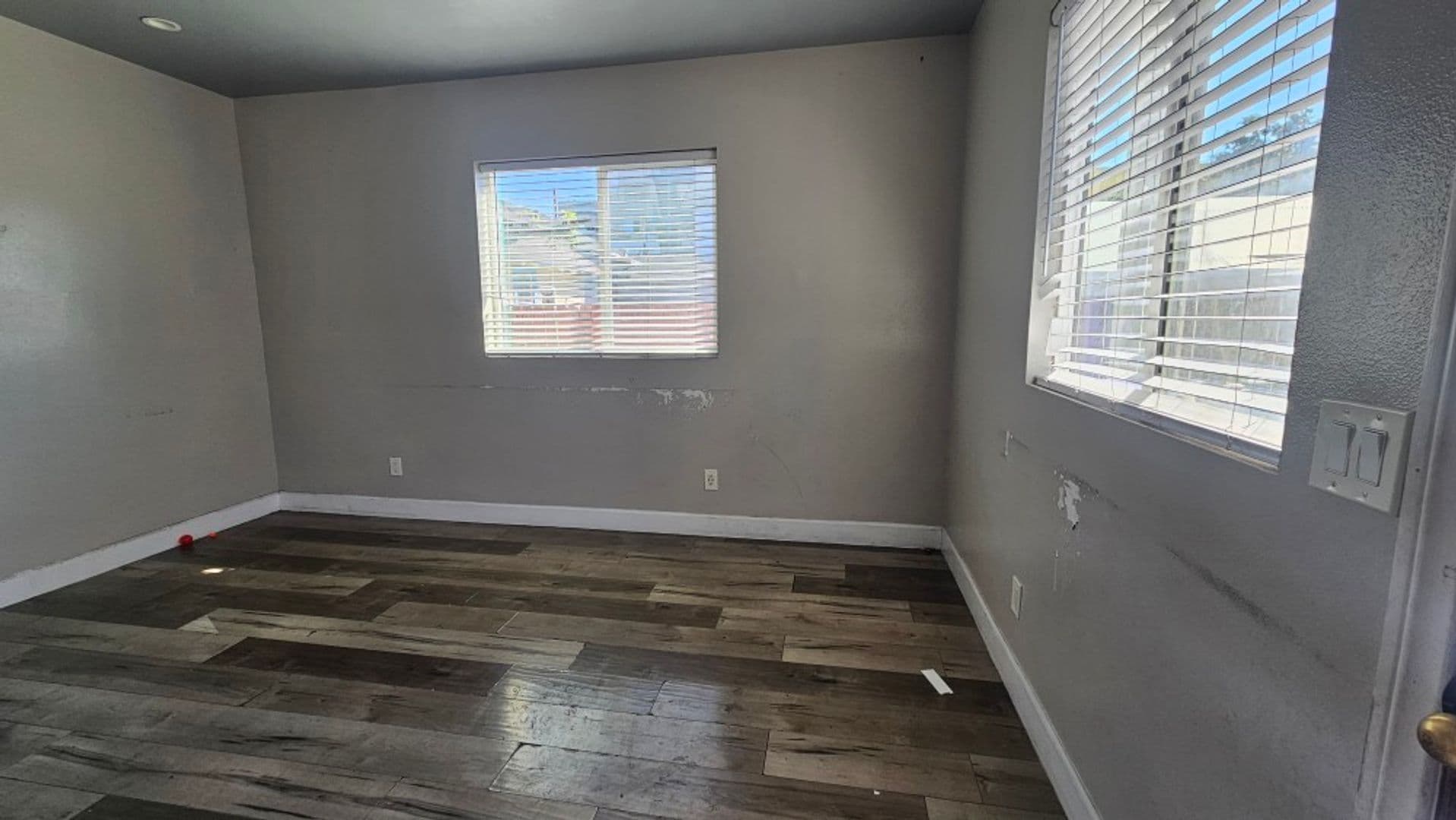 LOS ANGELES Apartment: 122 W 55TH ST