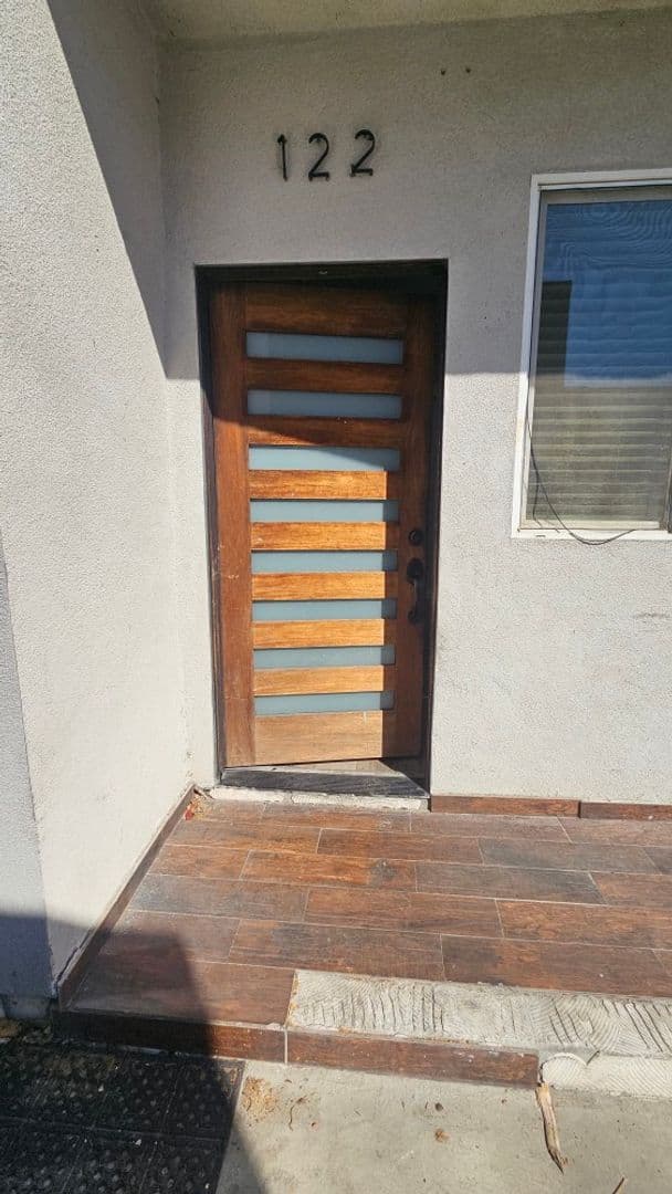 LOS ANGELES Apartment: 122 W 55TH ST