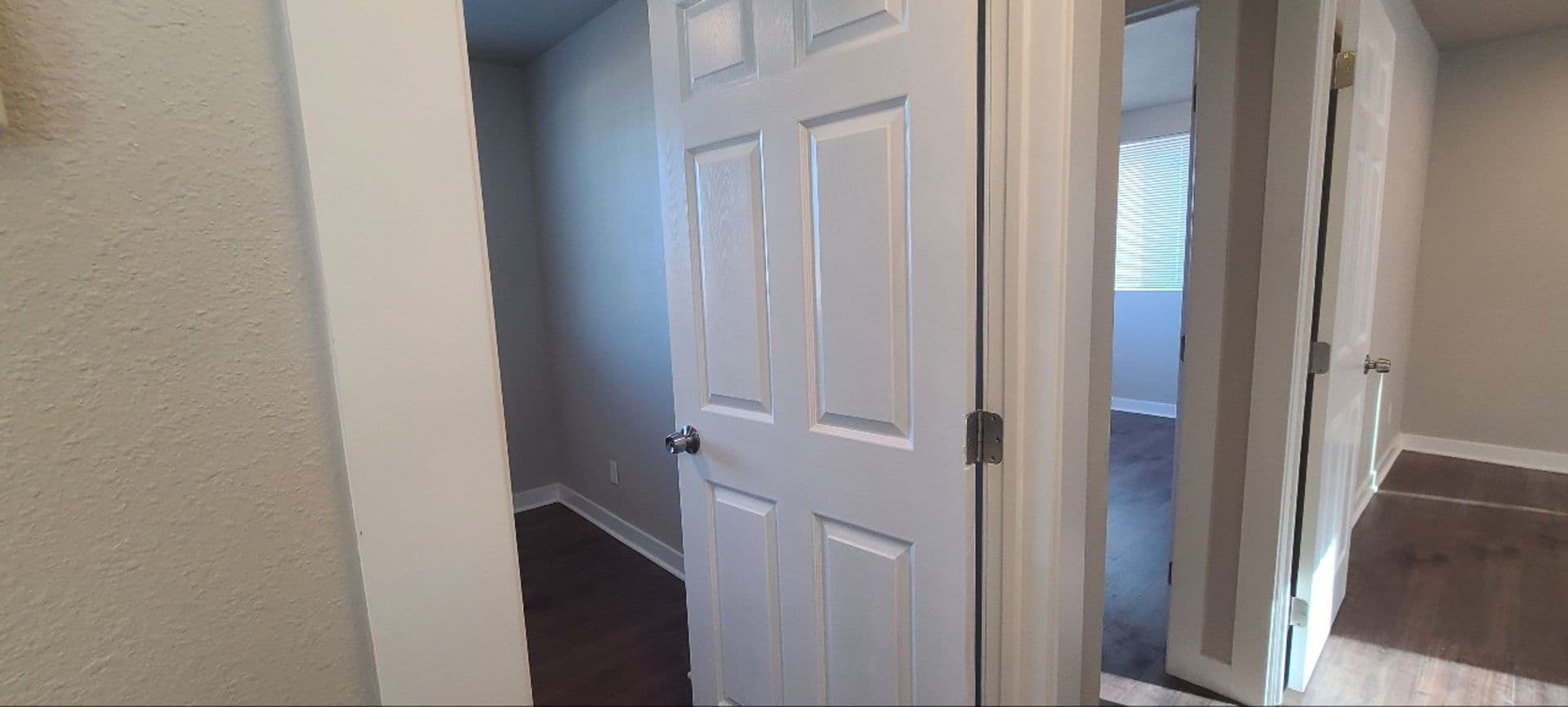 Los Angeles Apartment: 150 E 109th Pl