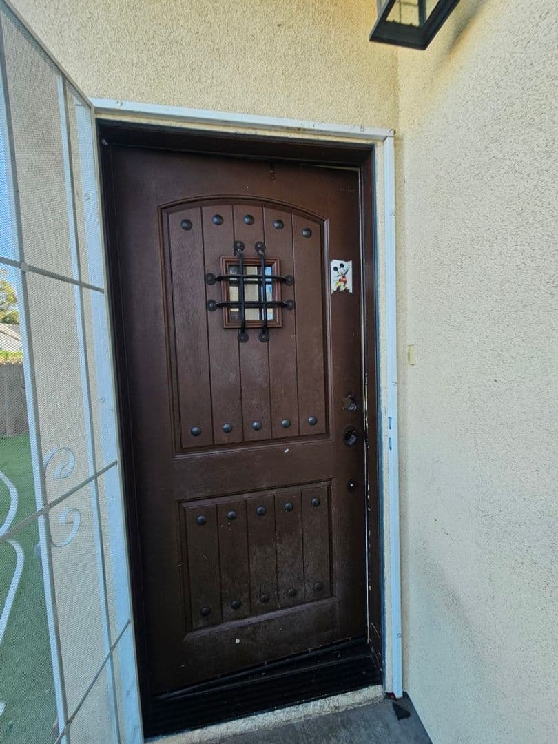 Los Angeles Apartment: 6629 Denver ave