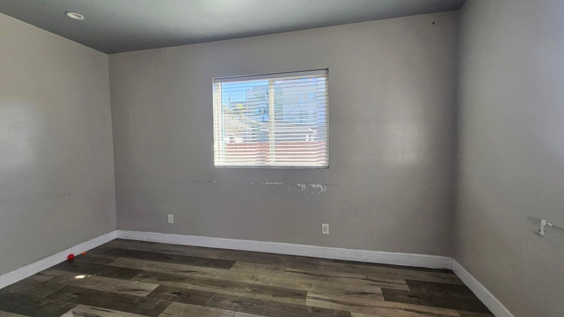 LOS ANGELES Apartment: 122 W 55TH ST